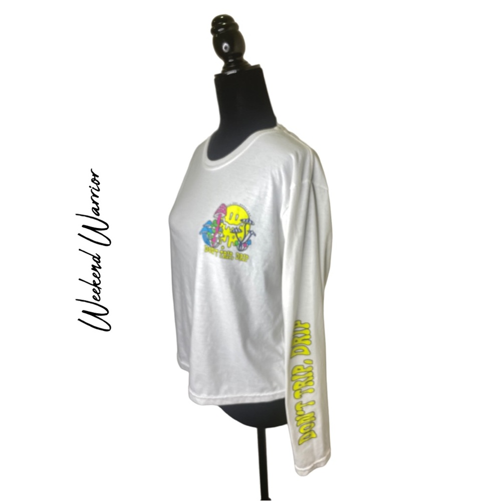 Weekend Warrior Drip Don’t Trip T-Shirt Size L